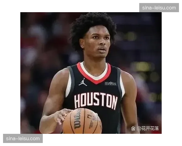 火箭范弗利特膝盖手术长期缺阵 年轻球队成长代价沉重
